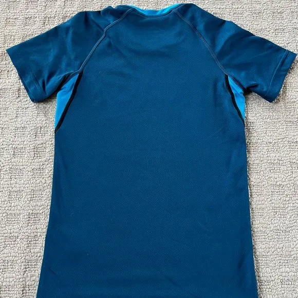 Nike Boys Dri-Fit Short Sleeve Shirt - Youth Small - Picture 4 of 4